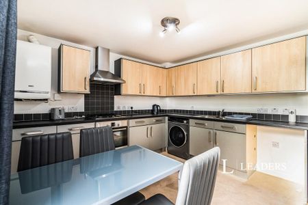 2 bedroom flat to rent - Photo 5