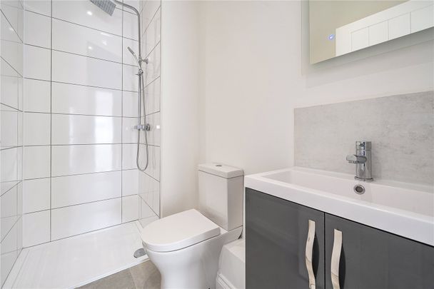 Portland Road, London, SE25 - Photo 1