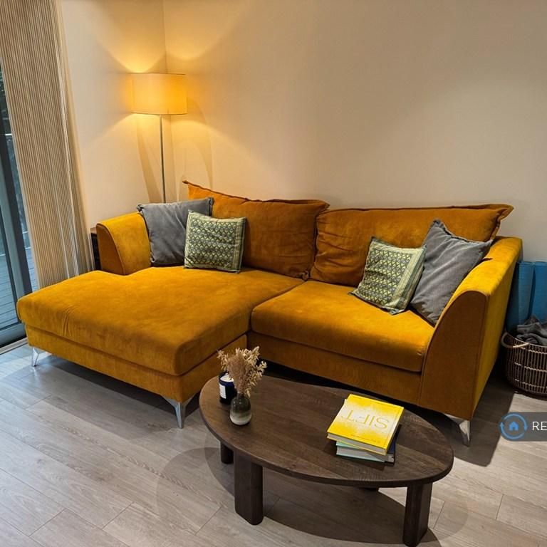 1 bedroom flat to rent - Photo 1