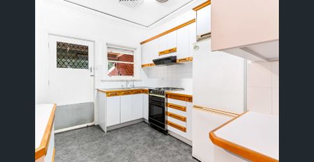 Tranquil Family Home - Photo 4