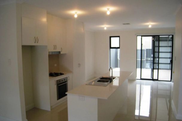 STUNNING DWELLING OFFERING THAT "CAFE LIFESTYLE"...... A MUST VIEW - Photo 1