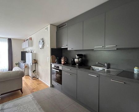 Opportunité ! Appartement de 4.5 pièces avec terrasse au centre-ville de La Chaux-de-Fonds - Photo 4