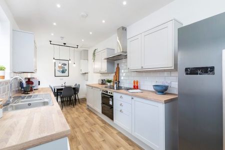 £130PPPW, BILLS INCLUDED- West Parade, LINCOLN, LN1 1LF, Property for rent - Photo 3