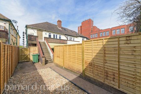 Grove Road, SUTTON - Photo 2