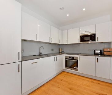 2 bedroom apartment to rent - Photo 6