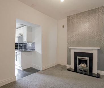 Wordsworth Street, Burnley - Photo 4