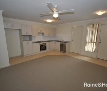 MODERN LIVING - Photo 3