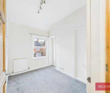 2 bedroom semi-detached house to rent - Photo 5