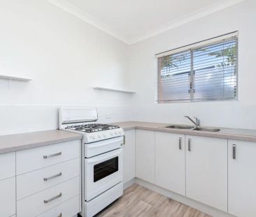 1/12 Frederick Street, Alderley QLD 4051 - Photo 3
