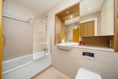 Uxbridge Road, Ealing, W5 - Photo 5