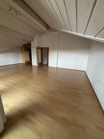 Schöne 2-Zimmer-Dachwohnung nähe Dorfkern! - Photo 2