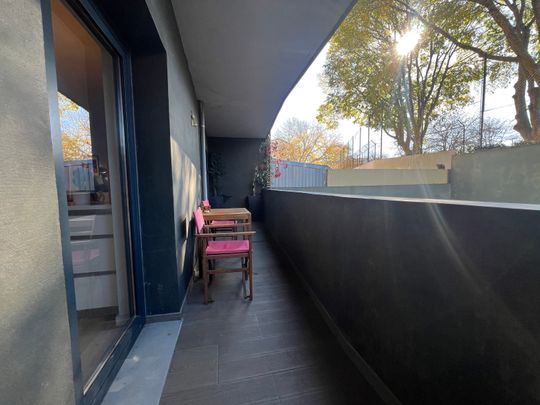 Simpático Apartamento T2 para Arrendamento no Porto - Photo 1