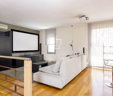 Luxury Villa for rent in Barcelona, Catalonia - Photo 2