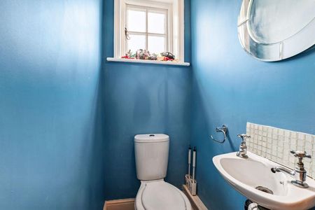 3 bedroom apartment to rent - Photo 4