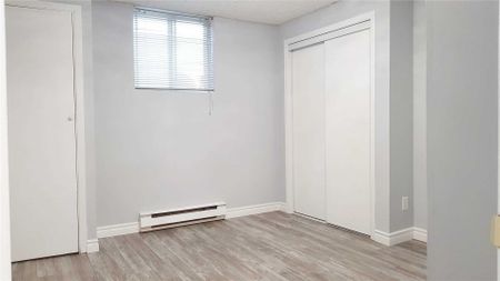 For Lease - 359 Buena Vista Avenue Unit# Lower, Oshawa, Ontario - Photo 4