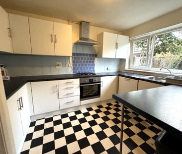 3 bedroom detached house to rent - Photo 6