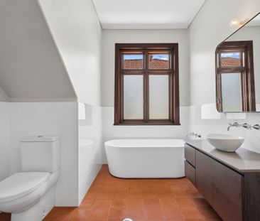 145 Oberon Street, Coogee NSW 2034 - House For Rent | Domain - Photo 2