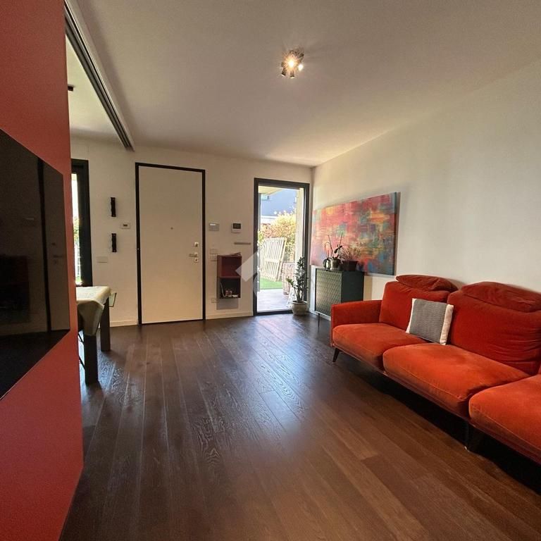 Porzione di quadrifamiliare in affitto - Photo 1