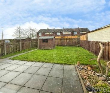 2 bedroom Semi-detached house To Let - Photo 6