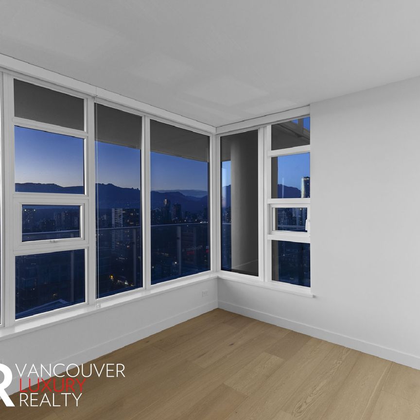 Condo in Downtown Vancouver, BC - Photo 1