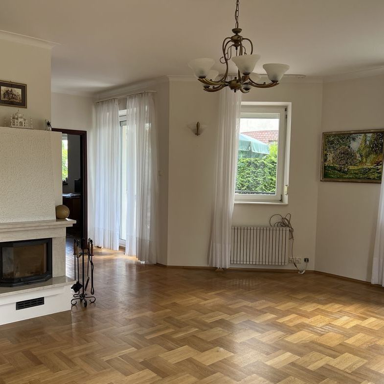 Dom z ogrodem na Kabatach - Фото 1