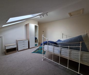 1 Bed Student Accommodation - Photo 2