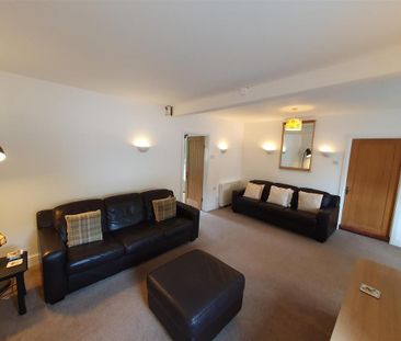 2 bedroom semi-detached house to rent - Photo 6