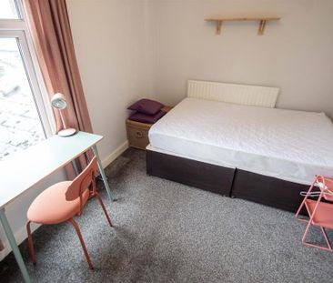 67 Rockmore Road, Falls Road, Belfast, BT12 7PD - Photo 3