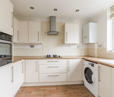 3 bedroom terraced house to rent - Photo 5
