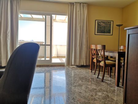 Atico en alquiler en Malaga - Photo 3