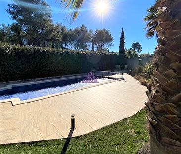 Villa climatisée avec piscine 5 chambres - Photo 4