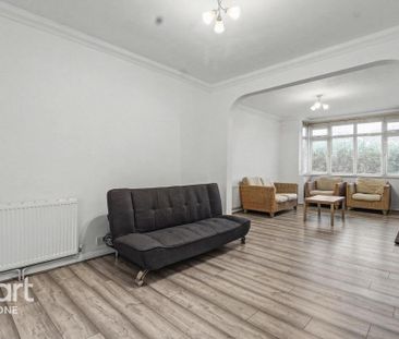 3 bedroom semi-detached house to rent - Photo 1