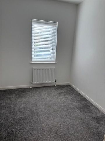 73 Nursery Avenue, Coleraine, BT52 1LP - Photo 5