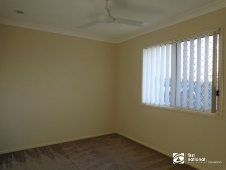 Stunning Family Home at 24 Parkview Drive, Springfield Lakes - Photo 4