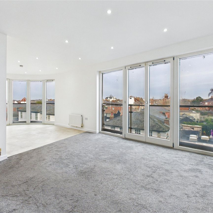 Waterside Marina, Brightlingsea, Colchester, Essex, CO7 0FH - Photo 1