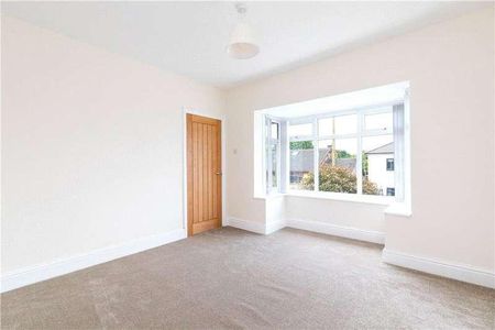 Belmont Grove, Rawdon, Leeds, West Yorkshire, LS19 - Photo 2