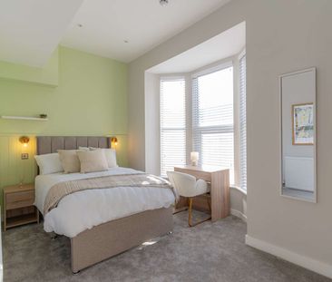 LUXURIOUS, BRAND NEW, STYLISH DOUBLE ROOM WITH EN-SUITE NOW AVAILAB... - Photo 5