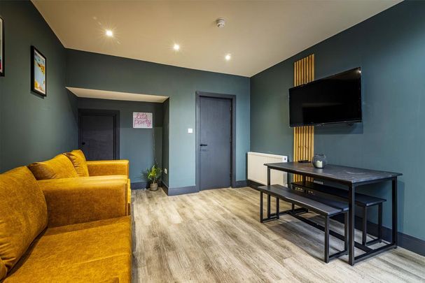 5 bedroom terraced house to rent - Photo 1