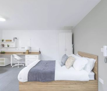 Premium Studio | Turner Court - Photo 3