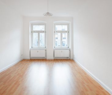 Helle, neu renovierte Familienwohnung mit großem Tageslichtbad in z... - Foto 1