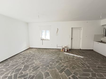Διαμέρισμα για ενοικίαση Καλυβέζα (Μαρκόπουλο) - Φωτογραφία 4