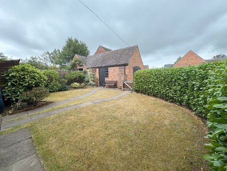 ManorLodge, Haunton, TAMWORTH - Photo 4