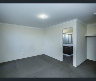 A home the whole family will love! - Photo 2