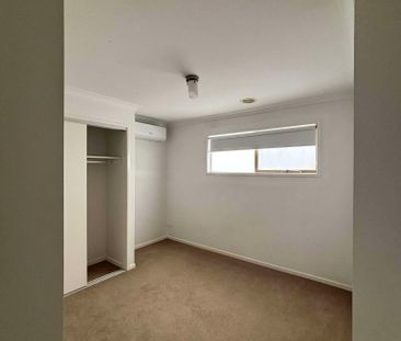 Point Cook - Photo 2