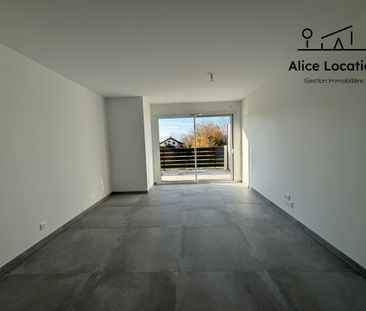 Location Appartement 2 pièces 42m² THONON LES BAINS 74200 - Photo 2