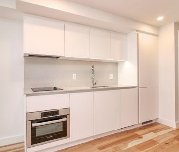 3460 Peel Street - Photo 5