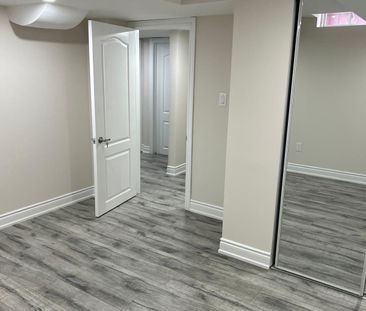 For Lease - 65 Summitgreen Crescent, Brampton, Ontario - Photo 5