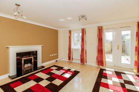 Larkspur Grove, Witney - Photo 2