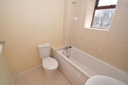 1 bedroom semi-detached house to rent - Photo 4