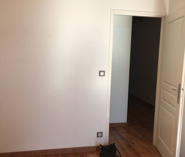 Location Maison 3 pièces 90m² LA ROCHE CHALAIS 24490 - Photo 1